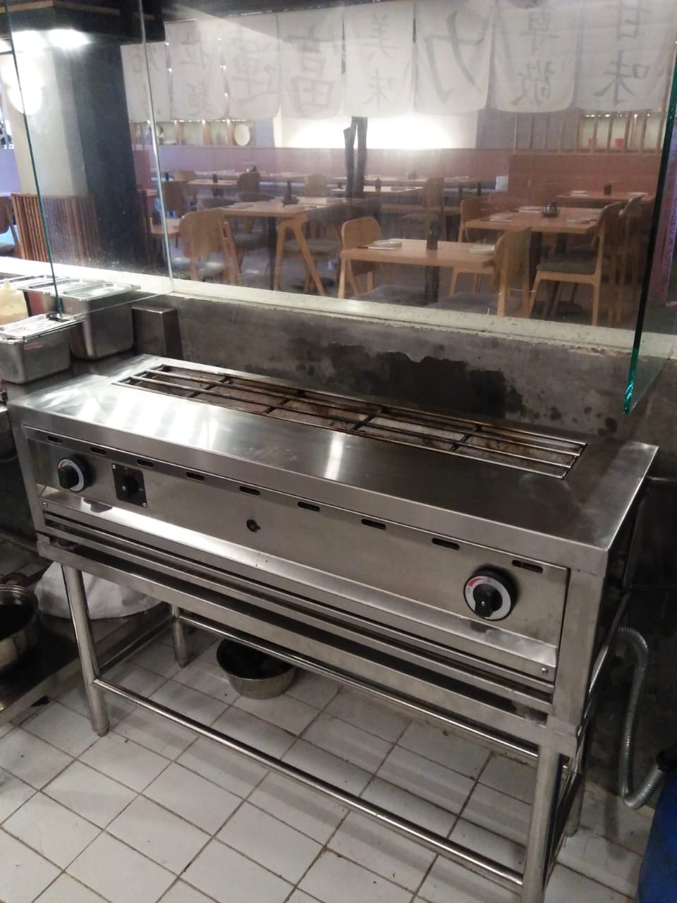 Grill_arang_with_burner_1